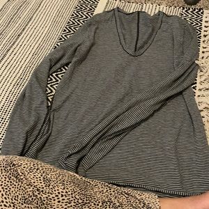Long sleeve lululemon shirt